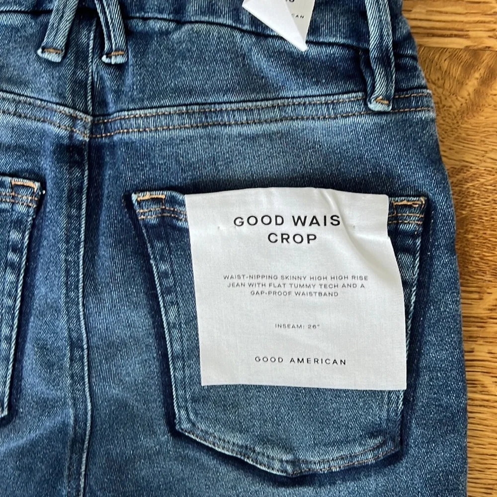 Good American Jeans - Picture 3 of 6